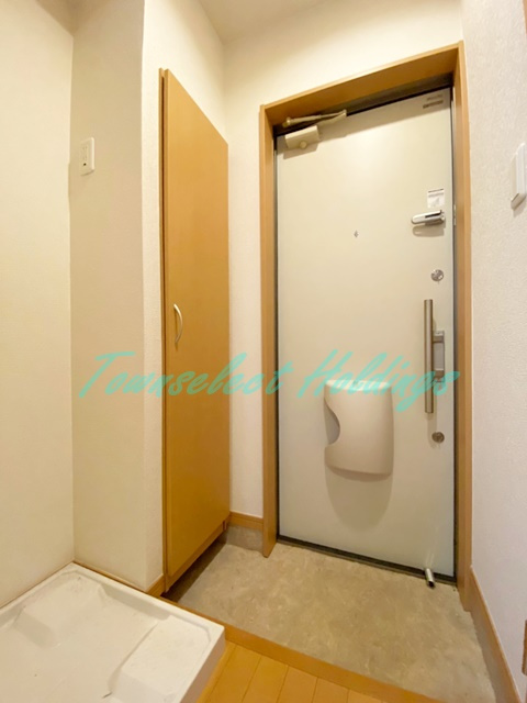 アムール横須賀中央の玄関|シューズボックス付き♪