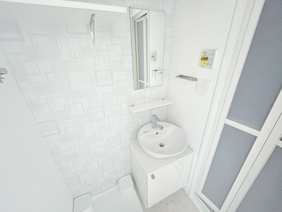 【独立洗面台】 | エスリード大阪リエート | 独立洗面化粧台が付いています