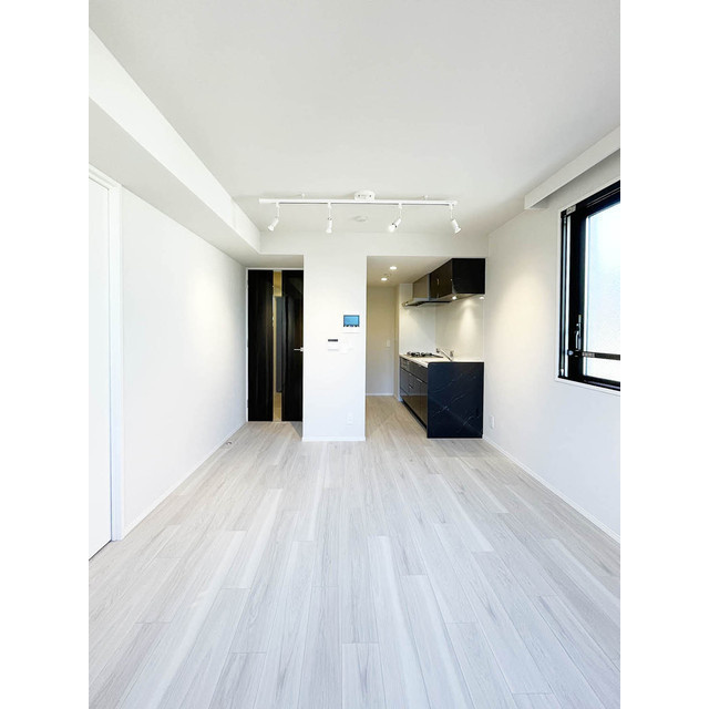 ラ・ペルラ下北沢の居間・リビング