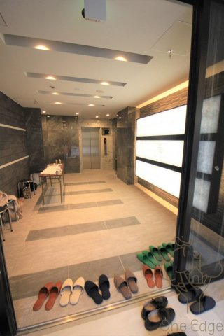 グランカリテ北梅田のロビー