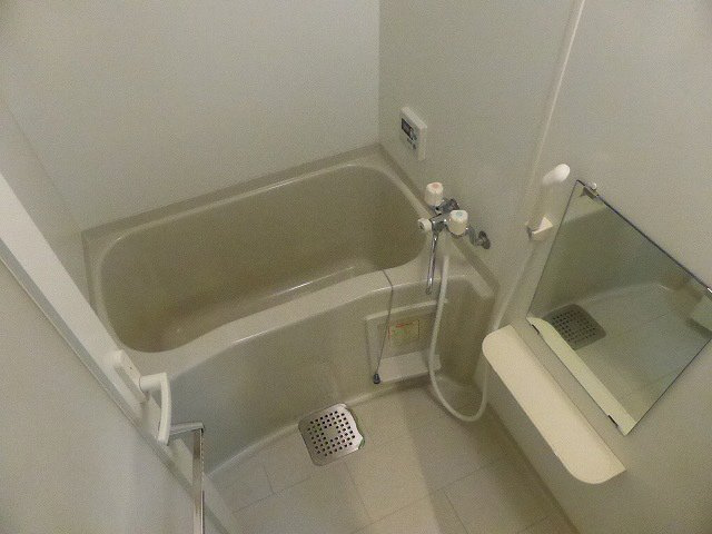 チェメントの浴室