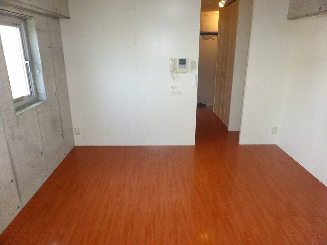 チェメントの洋室