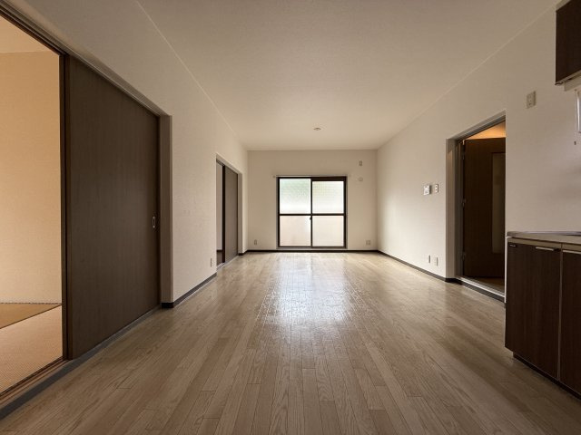 ツインフィールド壱番館の居間・リビング