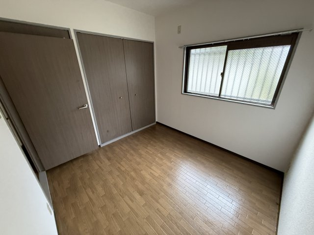 ツインフィールド壱番館の寝室