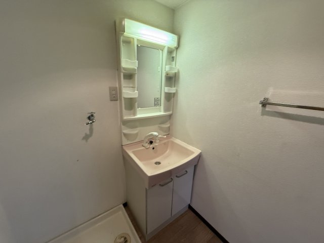 ツインフィールド壱番館の独立洗面台