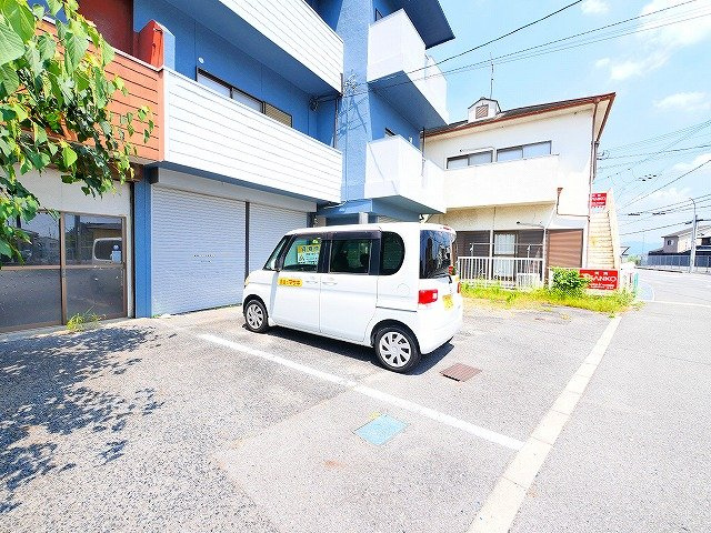 Revo郡山の駐車場|駐車場です
