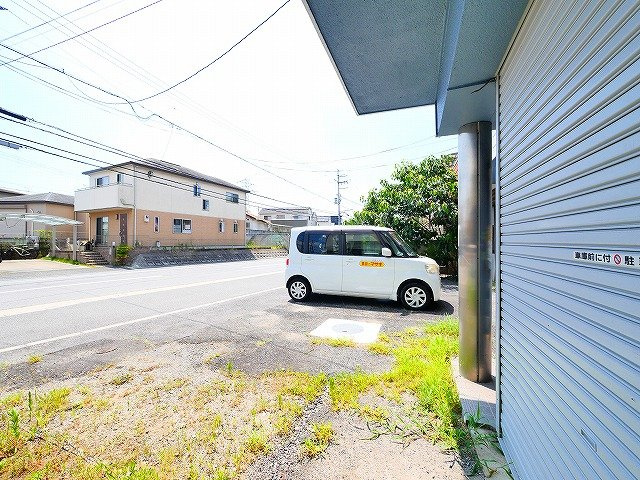 Revo郡山の駐車場|カースペースがあります