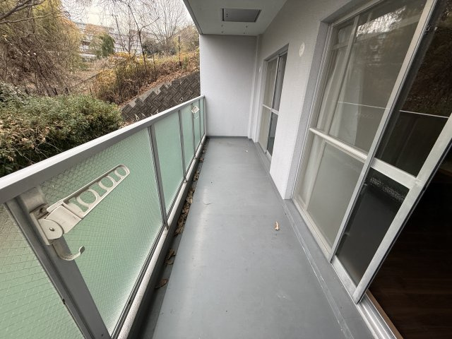 ヒルサイドガーデン千里山のバルコニー