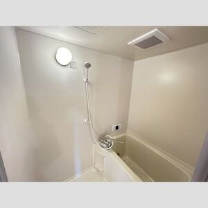 メゾンソレイユの浴室