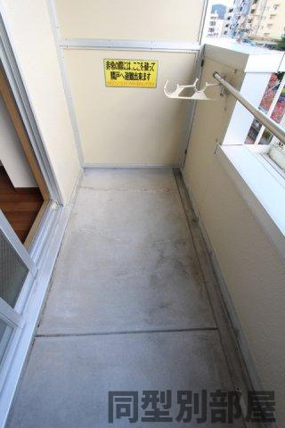 クリーン高蔵寺のバルコニー