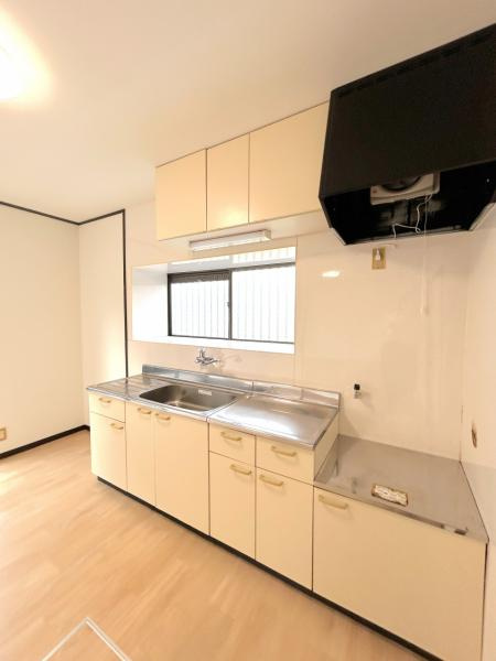 宇都宮市清原台６丁目　4ＬＤＫ　中古住宅のキッチン