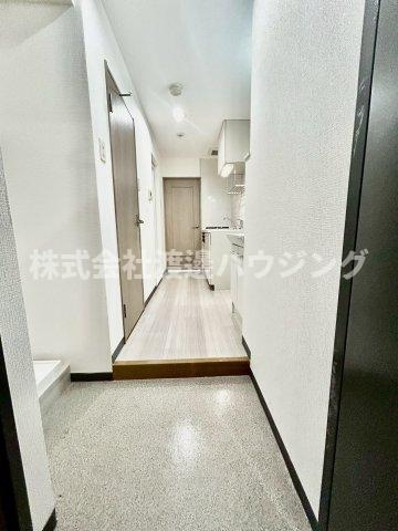 スカーレット江坂の玄関