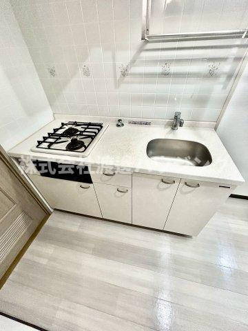 スカーレット江坂のキッチン