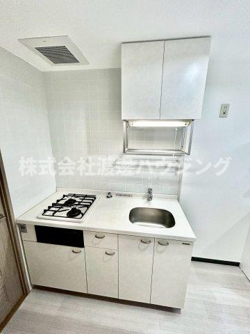 スカーレット江坂のキッチン