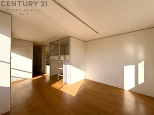 ステップインウエストの居間