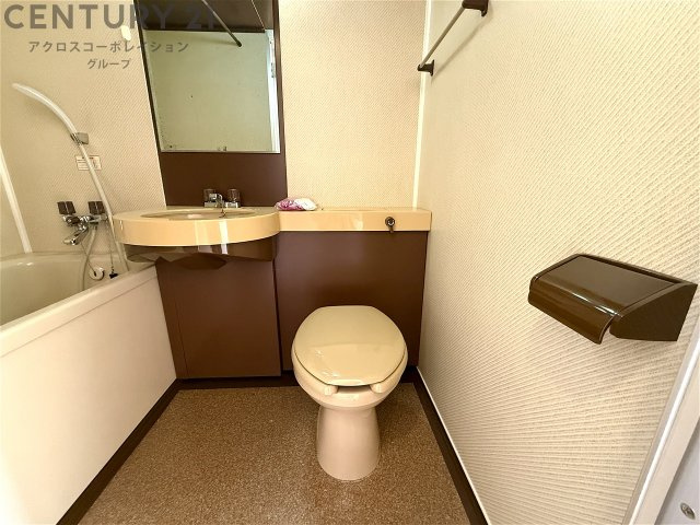 清潔感のあるトイレです