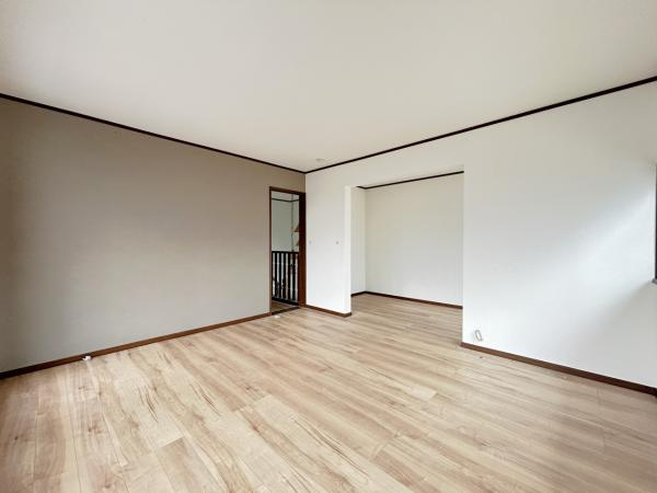 宇都宮市東峰町　4ＳＬＤＫ　中古住宅の洋室