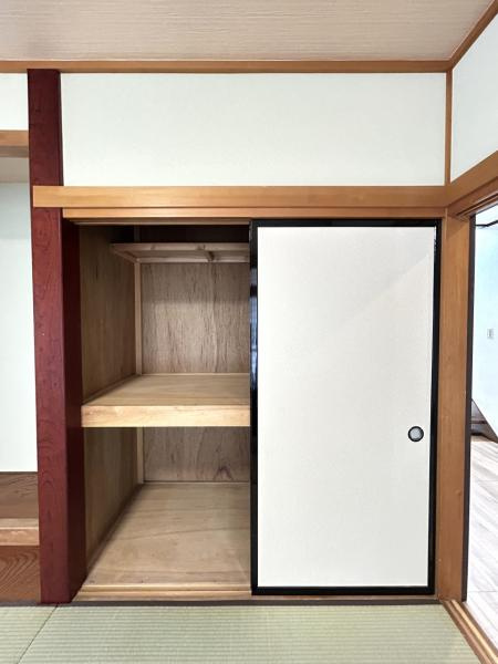 宇都宮市東峰町　4ＳＬＤＫ　中古住宅の収納