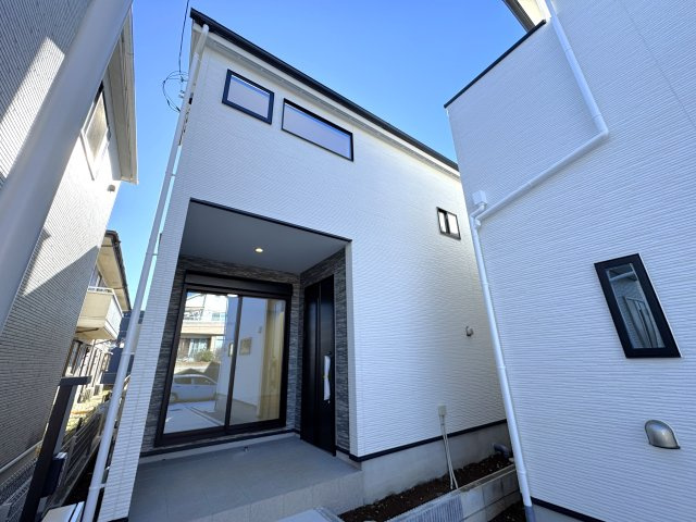 松戸市幸田１丁目新築戸建【小金北小学校：10分】の外観|2号棟外観・完成済み内覧可能です！