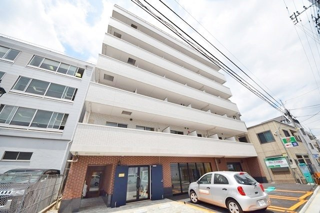 ソナーレ横浜の外観