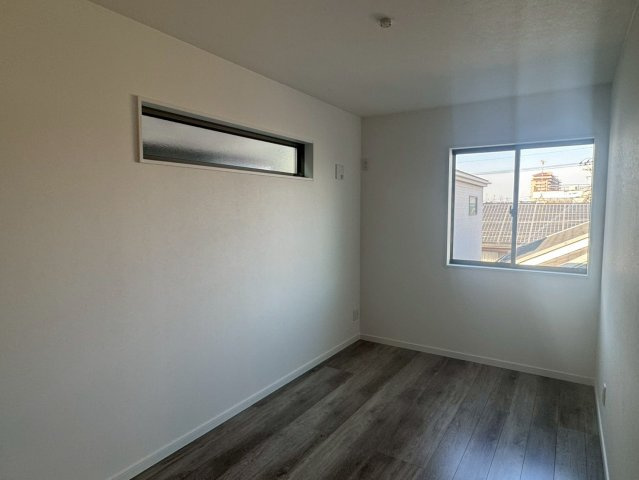 川越市稲荷町　新築一戸建て の洋室|ゆったりした洋室です