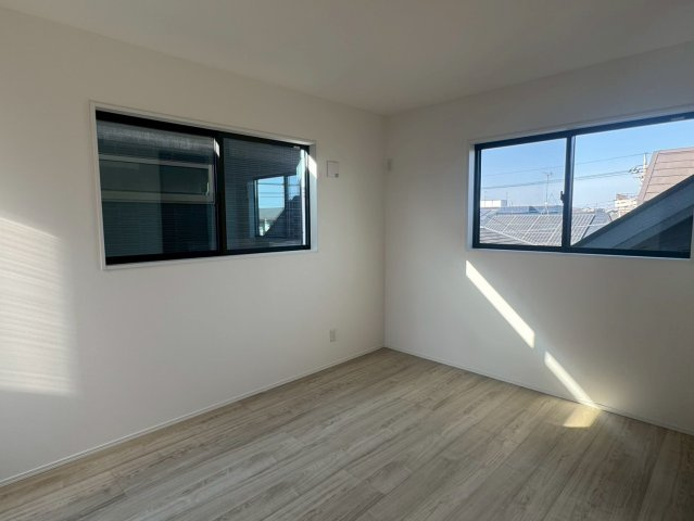 川越市稲荷町　新築一戸建て　の洋室|きれいな洋室です