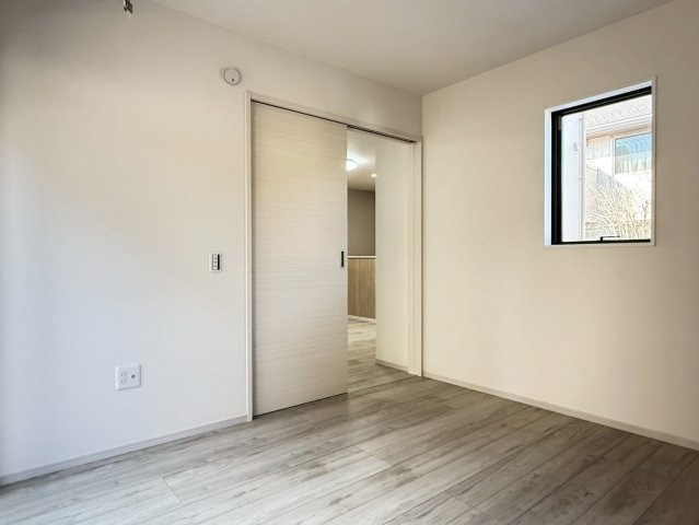 川越市今福4期　新築一戸建て　1号棟　の洋室|スタンダードな洋室です