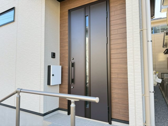 川越市今福4期　新築一戸建て　1号棟　の玄関|玄関です