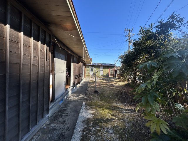 高知県安芸郡東洋町河内字三反田1005番5中古戸建の庭