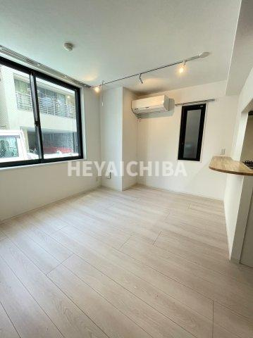 ASAKUSA ONEの居間・リビング