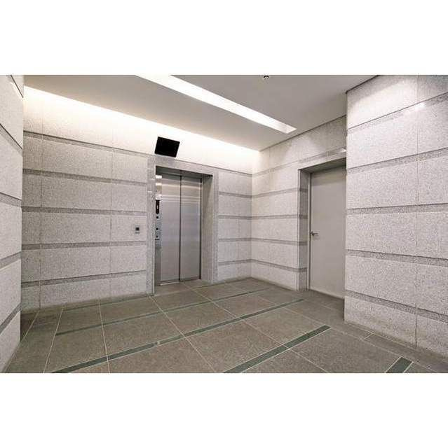 コンフォリア日本橋人形町イーストのロビー