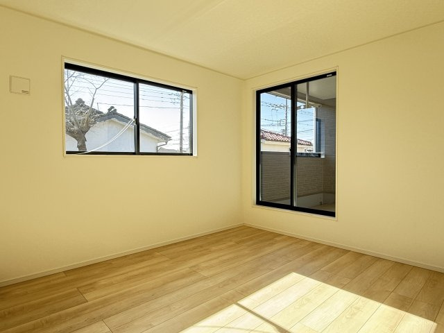 川越市笠幡第44　新築一戸建て　1号棟の寝室|開放的な寝室です