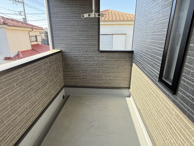 川越市笠幡第44　新築一戸建て　1号棟のバルコニー|バルコニーからの眺めを楽しみながら食事をしませんか