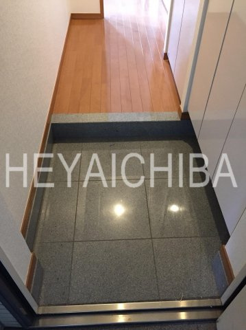 スカイコート蔵前の玄関