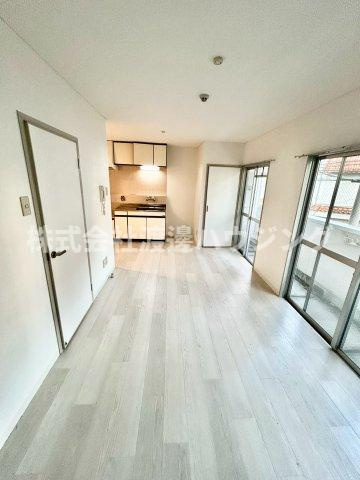 タカラマンションの居間・リビング