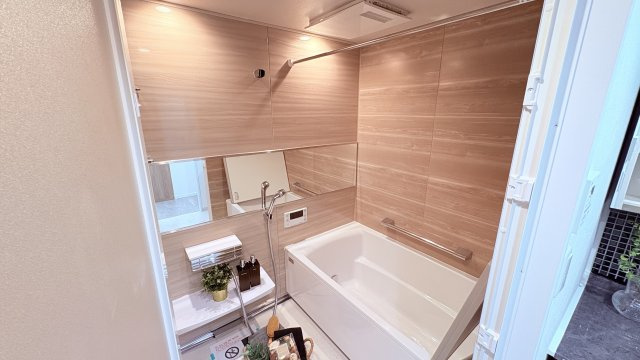 ★仲介手数料無料★グランドメゾン不動前（南東角住戸・吹き抜け・ロングポーチ付き　）の浴室