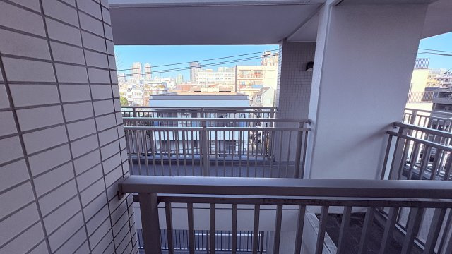 ★仲介手数料無料★グランドメゾン不動前（南東角住戸・吹き抜け・ロングポーチ付き　）のその他共用部分