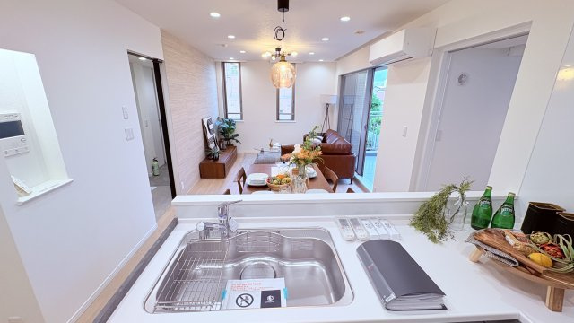★仲介手数料無料★グランドメゾン不動前（南東角住戸・吹き抜け・ロングポーチ付き　）