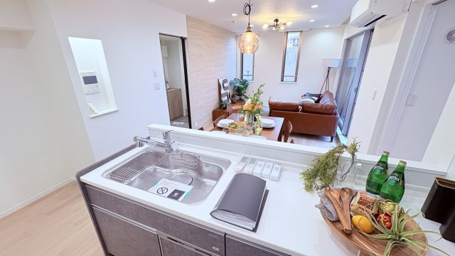 ★仲介手数料無料★グランドメゾン不動前（南東角住戸・吹き抜け・ロングポーチ付き　）のキッチン