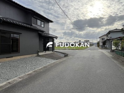 【前面道路含む現地写真】 | 鶴岡市青柳町【中古住宅】 | 前面道路