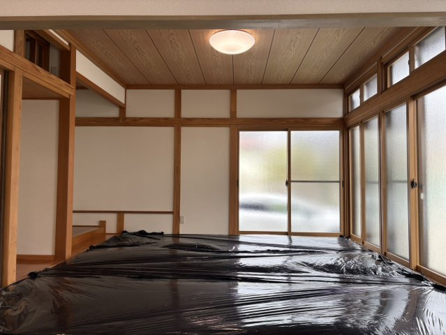 鶴岡市青柳町【中古住宅】の和室|リビングに隣接した1階和室です。