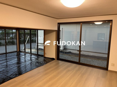 【和室】 | 鶴岡市青柳町【中古住宅】 | リビングに隣接した1階和室です。