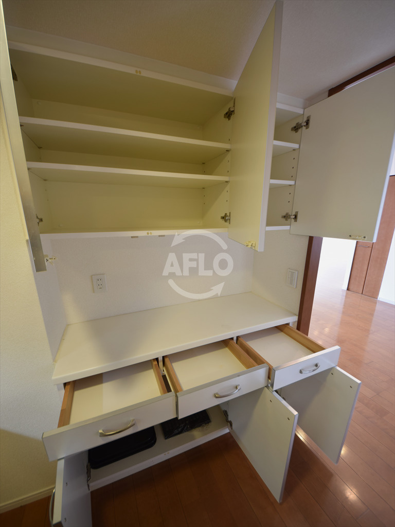 ローレルタワー難波　難波元町小学校区の収納|ローレルタワー難波　収納