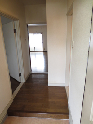 【玄関】 | ラフレシア山崎