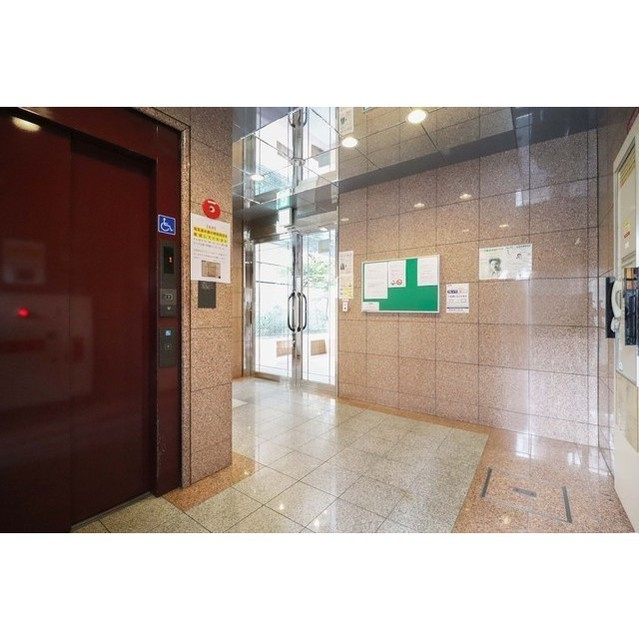 ドミール堺筋本町の居間・リビング