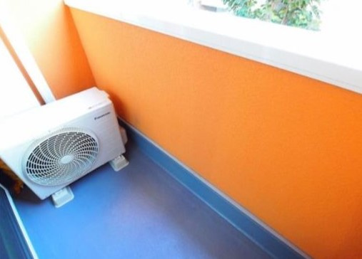 ラマーリエ中野のバルコニー