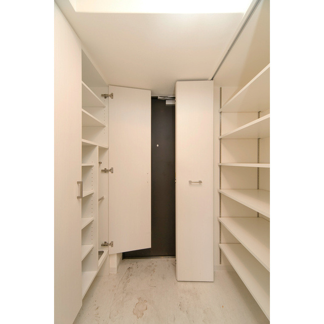 エスリード難波ザ・ゲートの玄関|シューズボックス