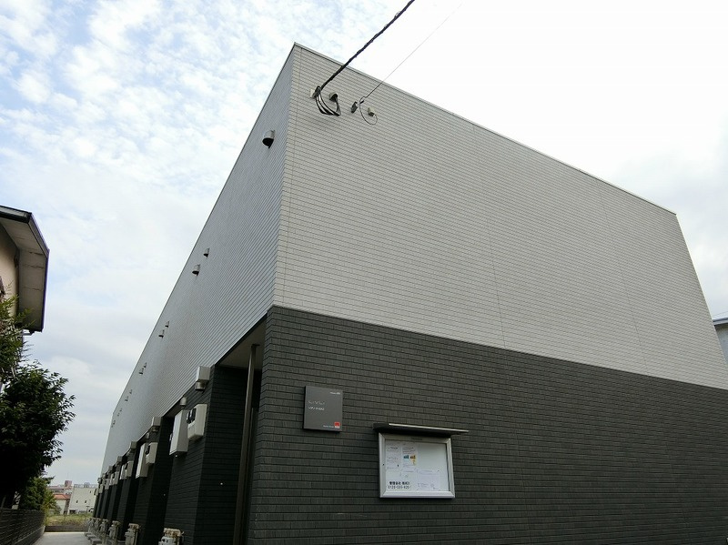 リブリ・さくら大工のエントランス