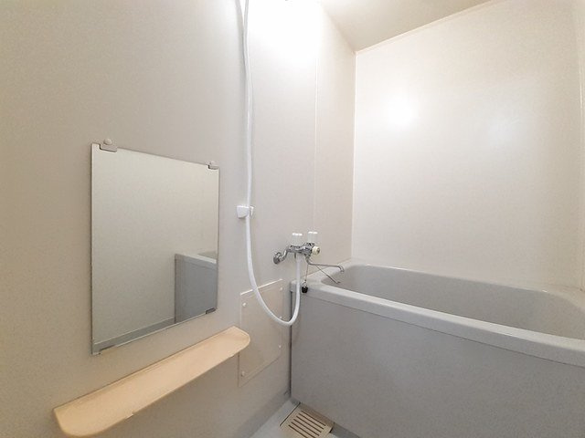 ドムス・サンセールの浴室|お風呂で日々の疲れを落としましょう