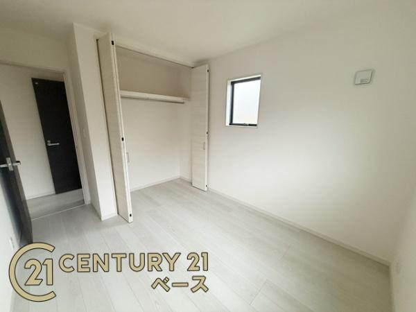 リーブルガーデン田原本町 １号棟 ／新築一戸建の洋室|■収納も沢山あって便利ですね！